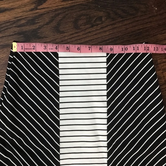 Women’s Torn by Ronny Kobo Striped Mini Skirt - Picture 7 of 10